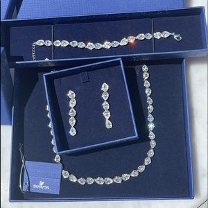 Swarovski set